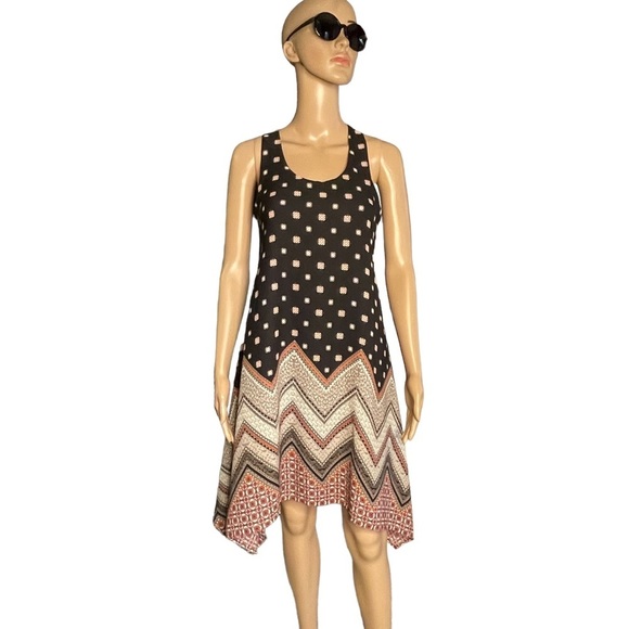 Trixxi black boho Razorback crochet print hanker-chief style midi dress - Picture 1 of 13